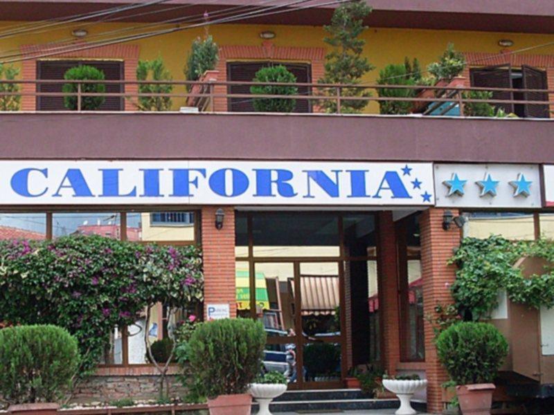 California Hotel Tirana Eksteriør billede